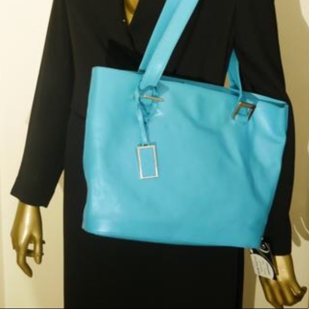 DKNY
